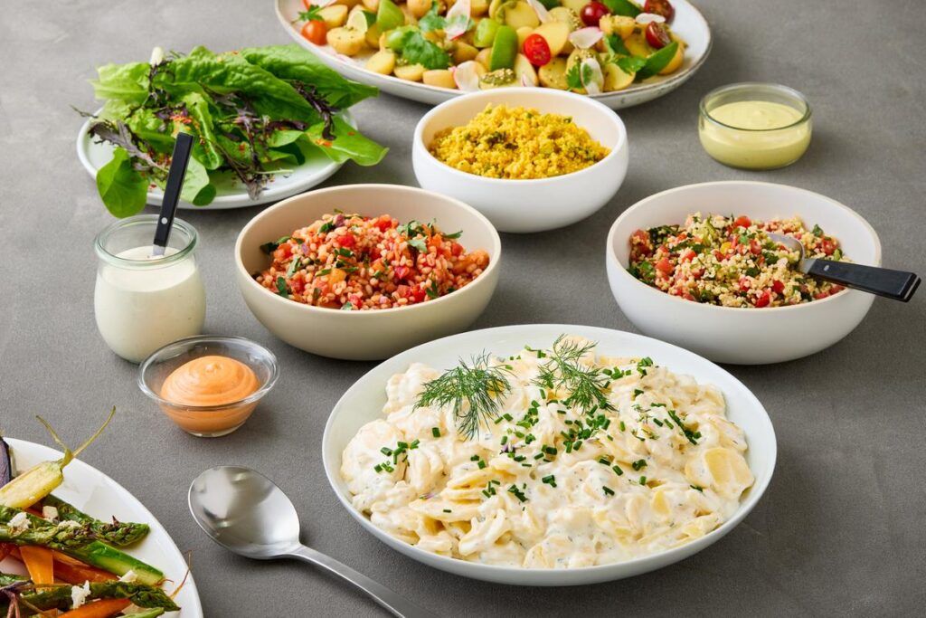 Buffet med kartoffelsalat